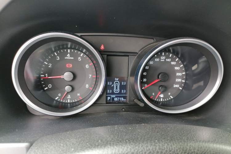 Used Haval H6 2016 Upgraded Model 1.5T Automatic Two-Wheel Drive Elite Version Instrument Cluster