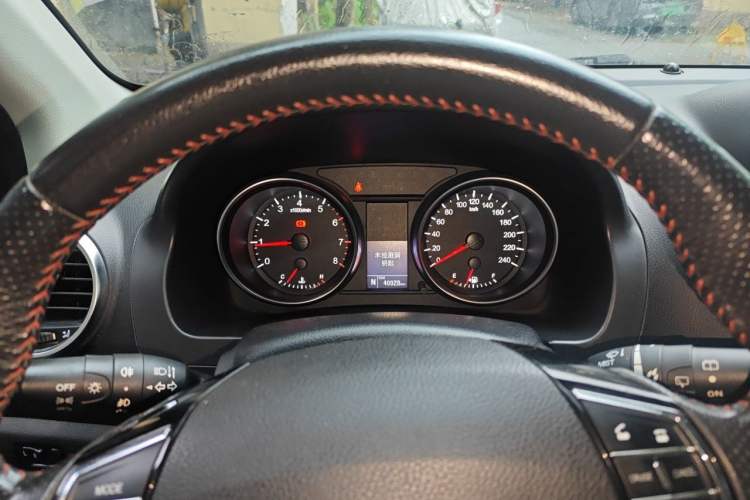 Used Haval H6 2016 Upgraded Model 1.5T Automatic Two-Wheel Drive Elite Version Instrument Cluster