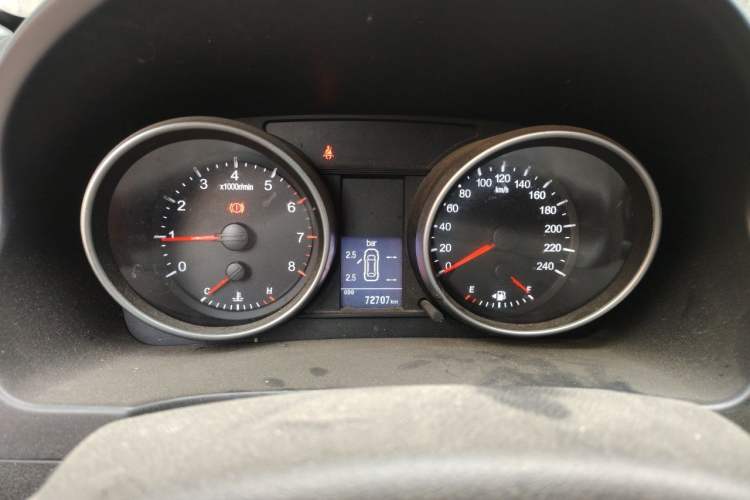 Used Haval H6 2016 Upgraded Model 1.5T Manual Two-Wheel Drive Elite Version Instrument Cluster