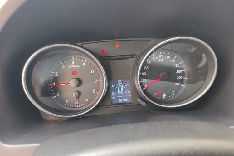 Used Haval H6 2016 Upgraded Model 1.5T Manual Two-Wheel Drive Elite Version Instrument Cluster