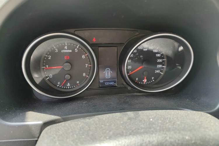 Used Haval H6 2016 Upgraded Model 1.5T Manual Two-Wheel Drive Urban Version Instrument Cluster