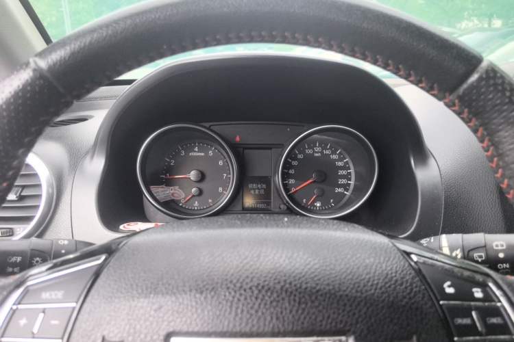 Used Haval H6 2016 Upgraded Model 1.5T Automatic Two-Wheel Drive Elite Version Instrument Cluster