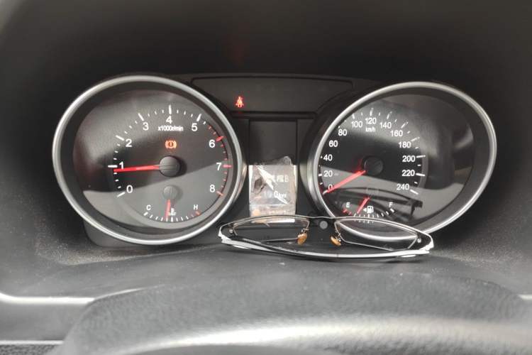 Used Haval H6 2016 Upgraded Model 1.5T Manual Two-Wheel Drive Elite Version Instrument Cluster