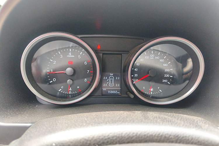 Used Haval H6 2016 Upgraded Model 1.5T Manual Two-Wheel Drive Prestige Version Instrument Cluster
