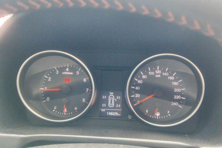 Used Haval H6 2016 Upgraded Model 1.5T Manual Two-Wheel Drive Elite Version Instrument Cluster