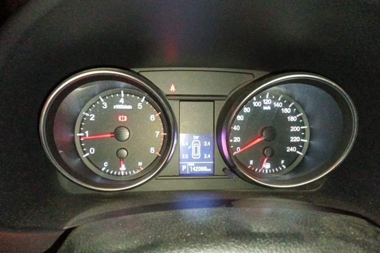 Used Haval H6 2016 Upgraded Model 1.5T Automatic Two-Wheel Drive Elite Version Instrument Cluster