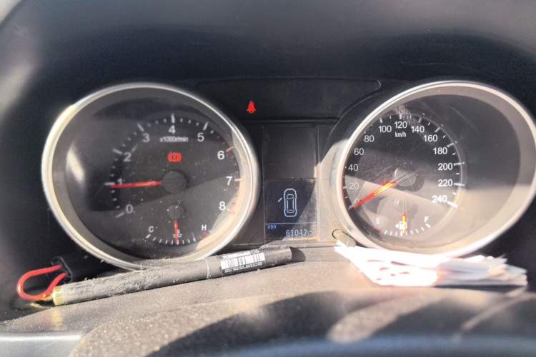 Used Haval H6 2016 Upgraded Model 1.5T Manual Two-Wheel Drive Urban Version Instrument Cluster