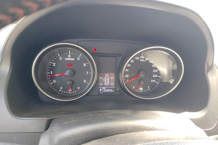 Used Haval H6 2016 Upgraded Model 1.5T Automatic Two-Wheel Drive Elite Version Instrument Cluster