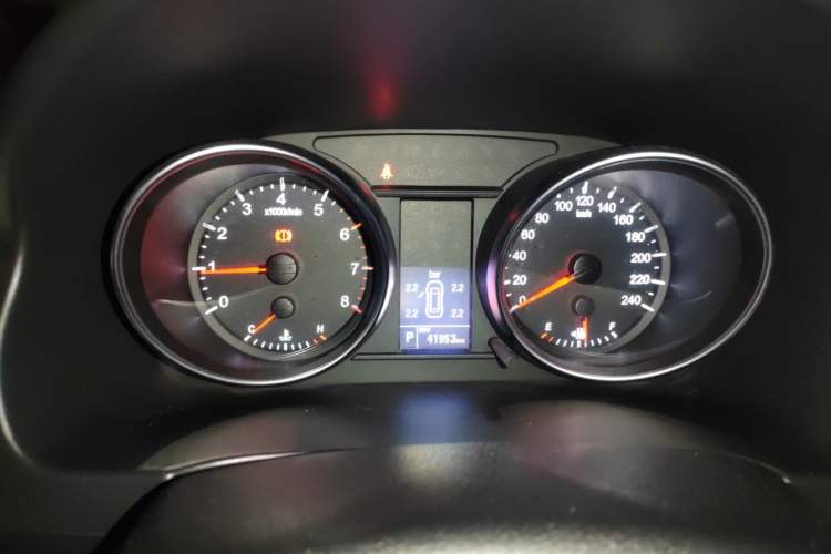 Used Haval H6 2016 Upgraded Model 1.5T Automatic Two-Wheel Drive Elite Version Instrument Cluster
