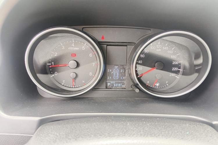 Used Haval H6 2016 Upgraded Model 1.5T Automatic Two-Wheel Drive Elite Version Instrument Cluster
