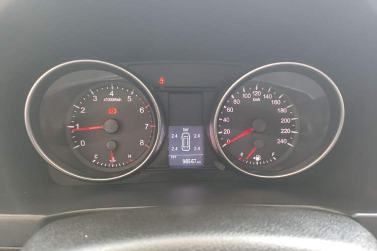 Used Haval H6 2016 Upgraded Model 1.5T Manual Two-Wheel Drive Elite Version Instrument Cluster