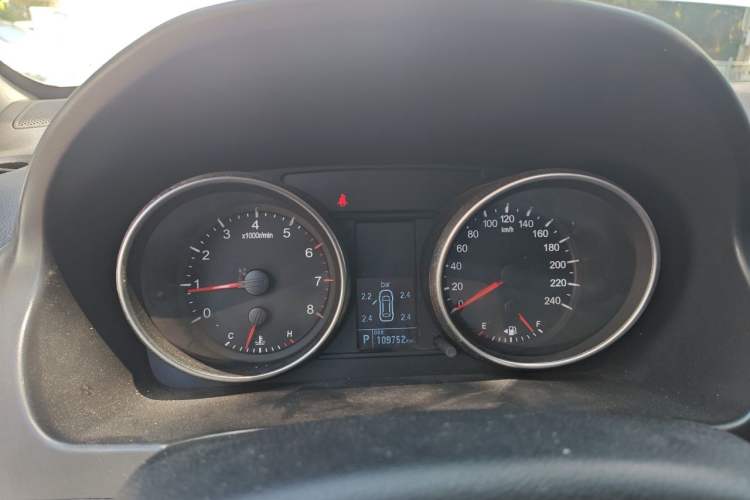 Used Haval H6 2016 Upgraded Model 1.5T Automatic Two-Wheel Drive Elite Version Instrument Cluster