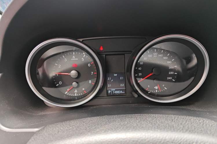 Used Haval H6 2016 Upgraded Model 1.5T Automatic Two-Wheel Drive Prestige Version Instrument Cluster