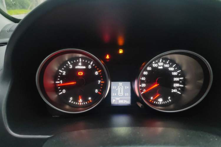 Used Haval H6 2016 Upgraded Model 1.5T Automatic Two-Wheel Drive Elite Version Instrument Cluster