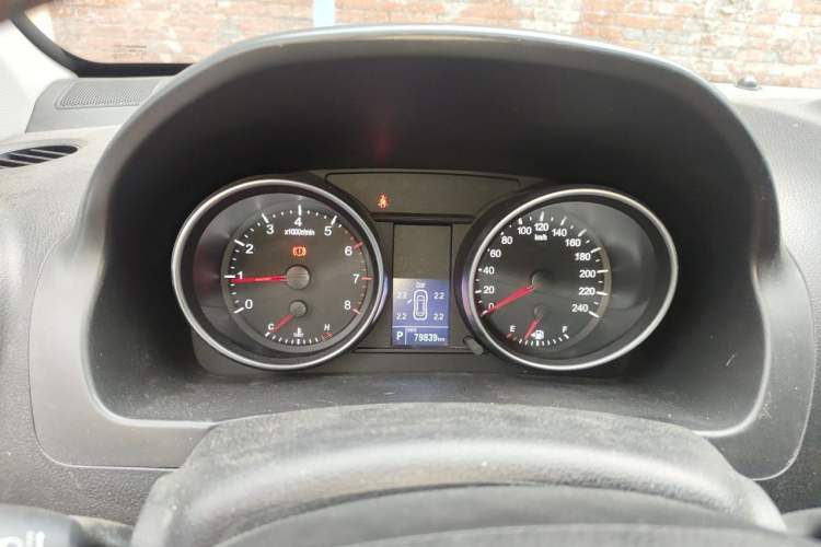 Used Haval H6 2016 Upgraded Model 1.5T Automatic Two-Wheel Drive Elite Version Instrument Cluster