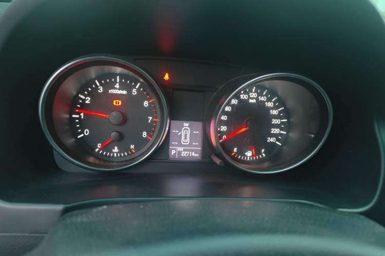 Used Haval H6 2016 Upgraded Model 1.5T Automatic Two-Wheel Drive Elite Version Instrument Cluster