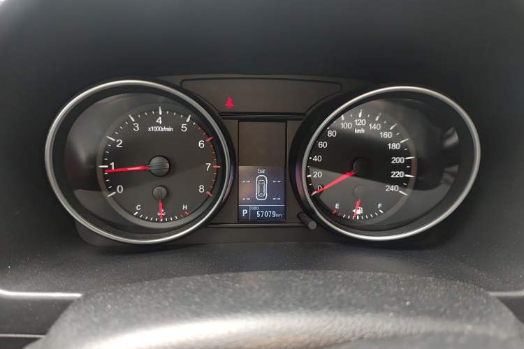 Used Haval H6 2016 Upgraded Model 1.5T Automatic Two-Wheel Drive Elite Version Instrument Cluster