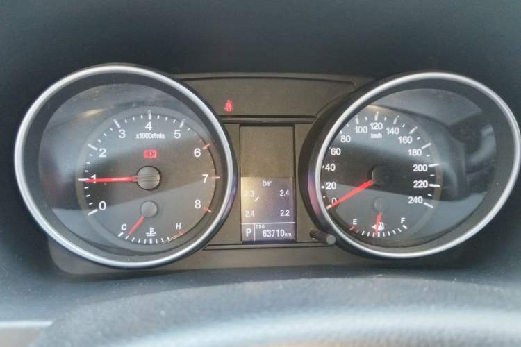Used Haval H6 2016 Upgraded Model 1.5T Automatic Two-Wheel Drive Prestige Version Instrument Cluster