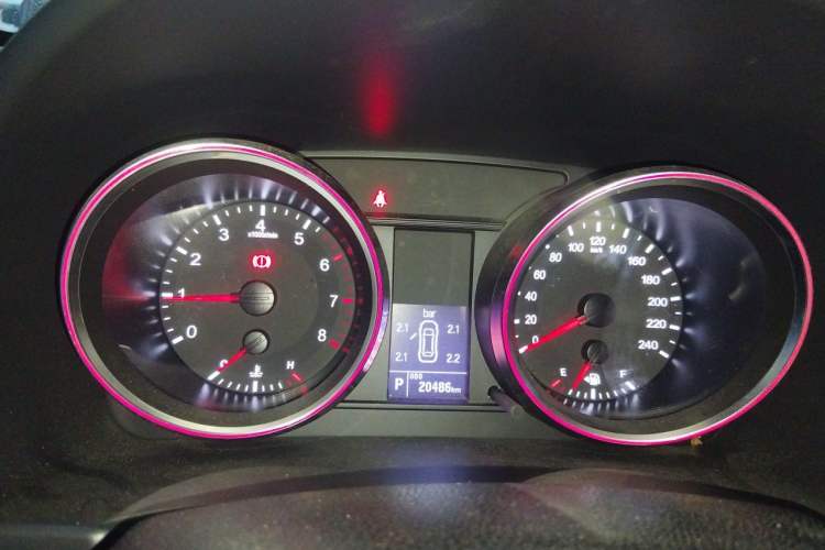 Used Haval H6 2016 Upgraded Model 1.5T Automatic Two-Wheel Drive Elite Version Instrument Cluster