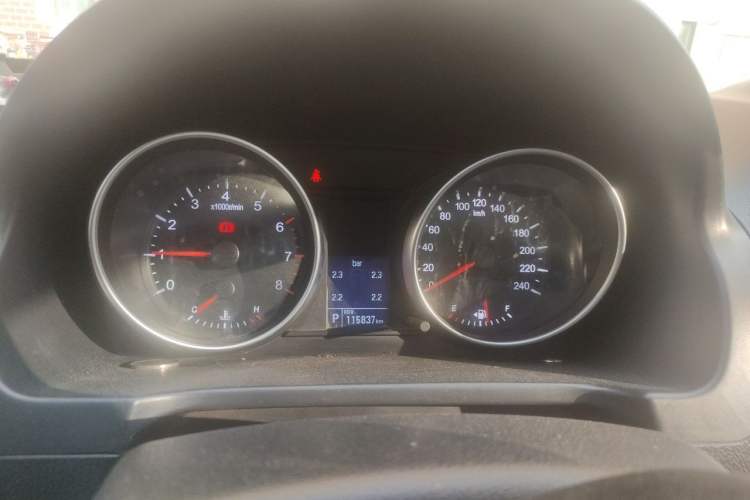 Used Haval H6 2016 Upgraded Model 1.5T Automatic Two-Wheel Drive Elite Version Instrument Cluster