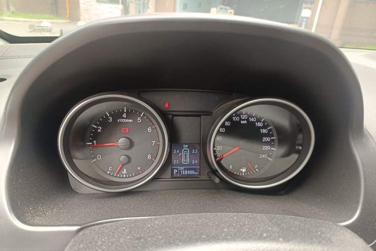 Used Haval H6 2016 Upgraded Model 1.5T Automatic Two-Wheel Drive Elite Version Instrument Cluster