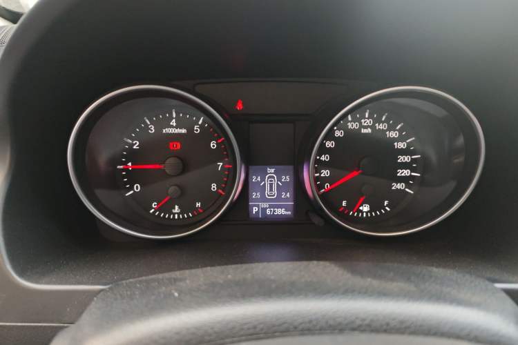 Used Haval H6 2016 Upgraded Model 1.5T Automatic Two-Wheel Drive Elite Version Instrument Cluster