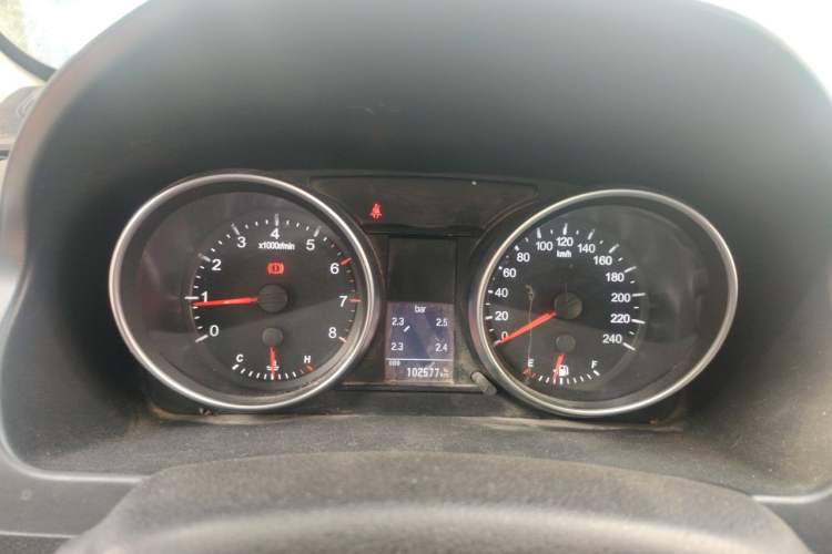 Used Haval H6 2016 Upgraded Model 1.5T Manual Two-Wheel Drive Urban Version Instrument Cluster