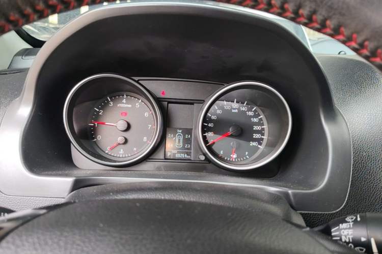 Used Haval H6 2016 Upgraded Model 1.5T Automatic Two-Wheel Drive Elite Version Instrument Cluster