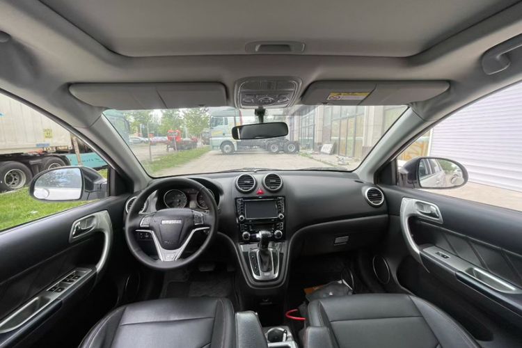 Used Haval H6 2016 Upgraded Model 1.5T Automatic Two-Wheel Drive Elite Version Interior 1
