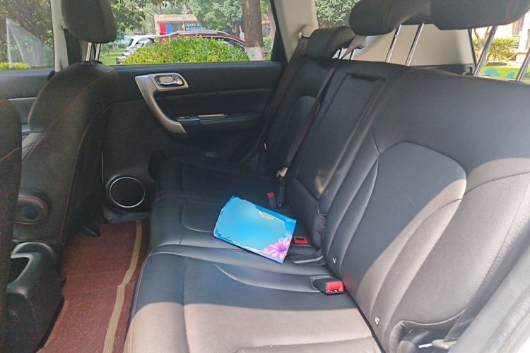 Used Haval H6 2016 Upgraded Model 1.5T Automatic Two-Wheel Drive Elite Version Interior 4