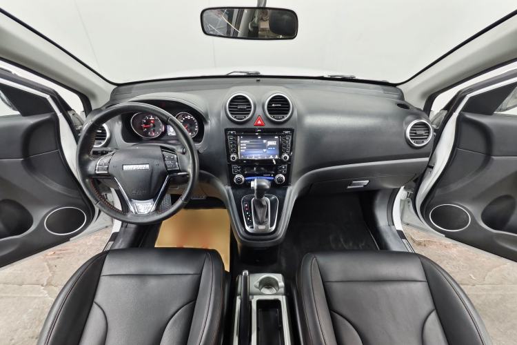 Used Haval H6 2016 Upgraded Model 1.5T Automatic Two-Wheel Drive Elite Version Interior 5