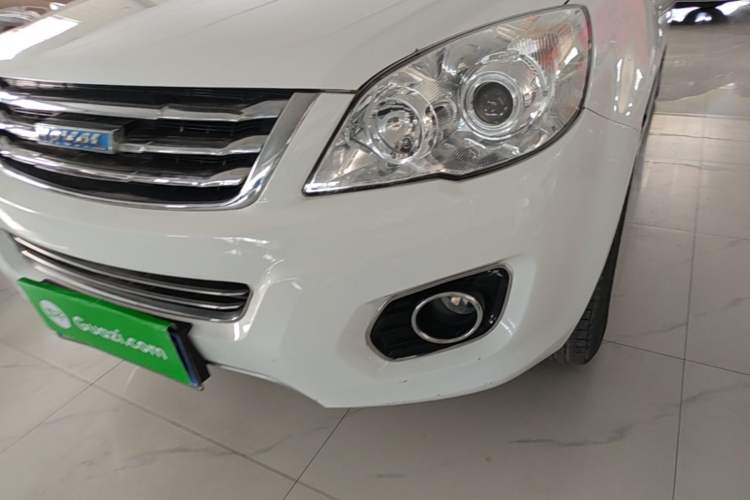 Used Haval H6 2016 Upgraded Model 1.5T Manual Two-Wheel Drive Urban Version Left Front Headlight