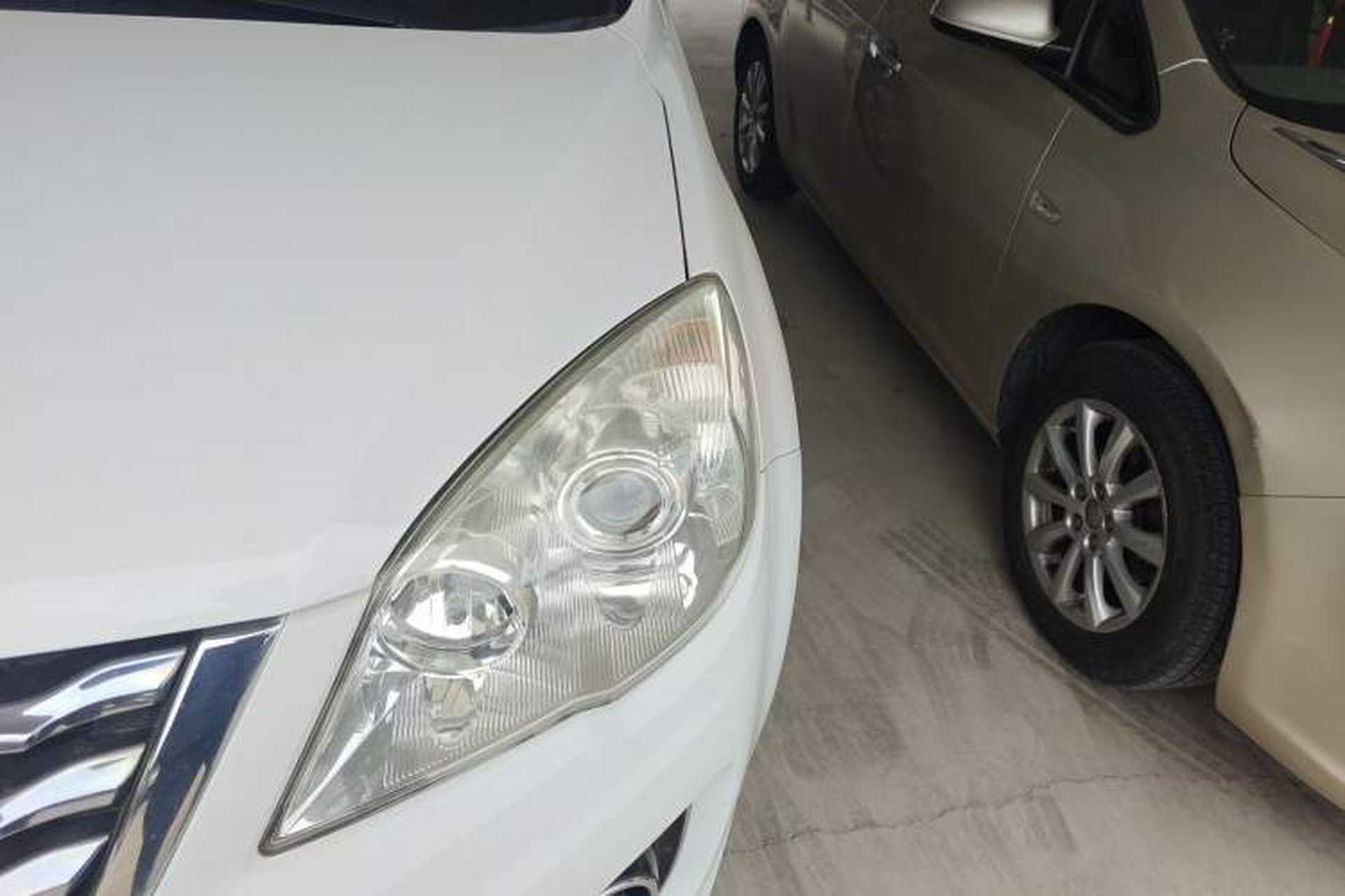 Used Haval H6 2016 Upgraded Model 1.5T Manual Two-Wheel Drive Urban Version Left Front Headlight