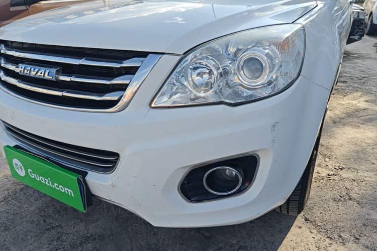 Used Haval H6 2016 Upgraded Model 1.5T Automatic Two-Wheel Drive Elite Version Left Front Headlight