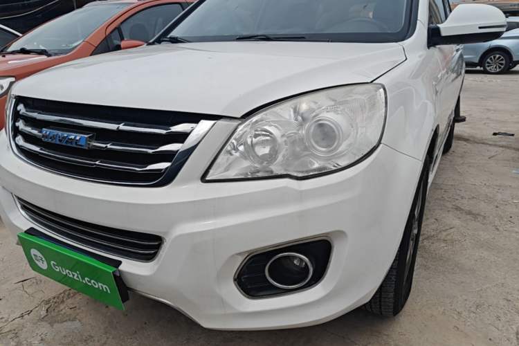 Used Haval H6 2016 Upgraded Model 1.5T Manual Two-Wheel Drive Urban Version Left Front Headlight