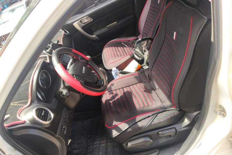 Used Haval H6 2016 Upgraded Model 1.5T Automatic Two-Wheel Drive Elite Version Left Front Seat
