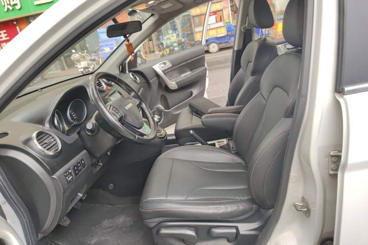 Used Haval H6 2016 Upgraded Model 1.5T Manual Two-Wheel Drive Elite Version Left Front Seat