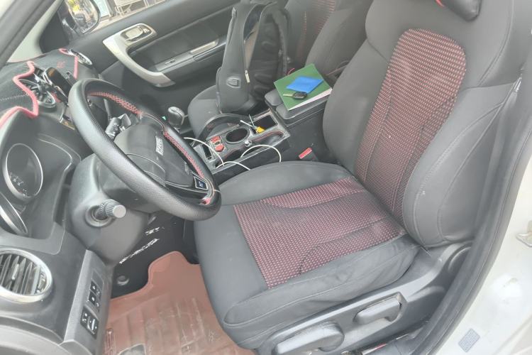 Used Haval H6 2016 Upgraded Model 1.5T Manual Two-Wheel Drive Urban Version Left Front Seat