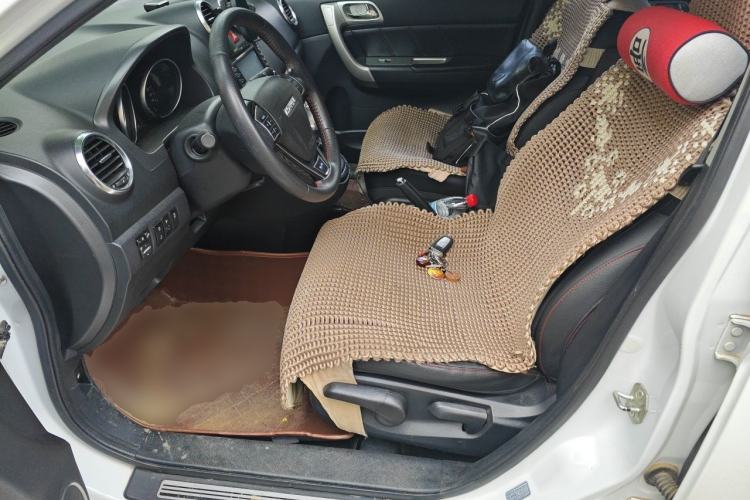 Used Haval H6 2016 Upgraded Model 1.5T Automatic Two-Wheel Drive Elite Version Left Front Seat