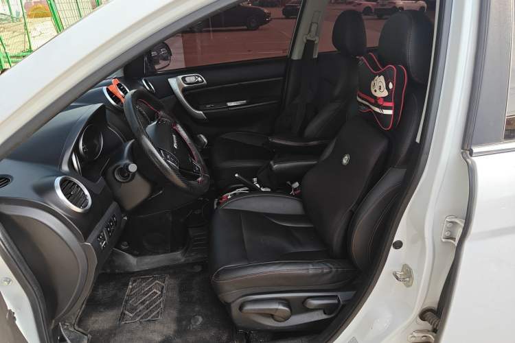 Used Haval H6 2016 Upgraded Model 1.5T Manual Two-Wheel Drive Elite Version Left Front Seat