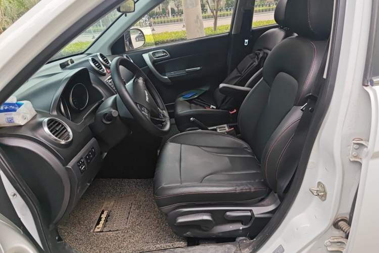 Used Haval H6 2016 Upgraded Model 1.5T Automatic Two-Wheel Drive Elite Version Left Front Seat