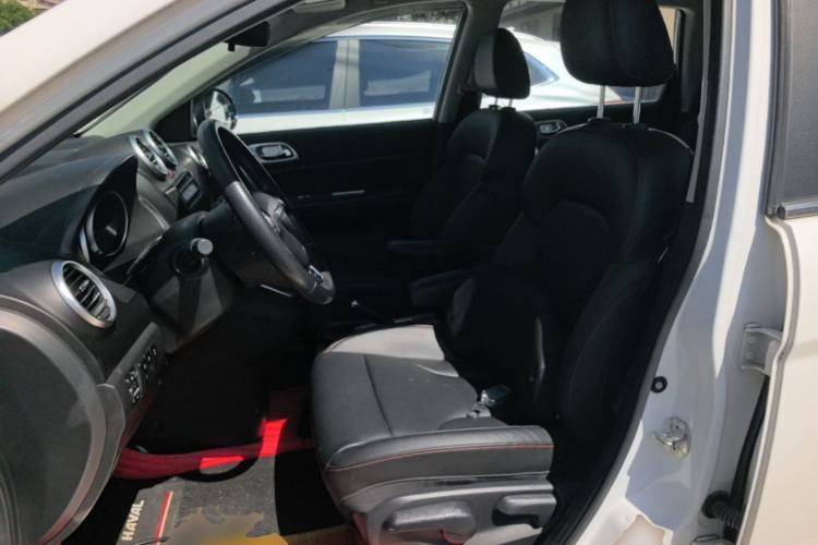 Used Haval H6 2016 Upgraded Model 1.5T Manual Two-Wheel Drive Elite Version Left Front Seat