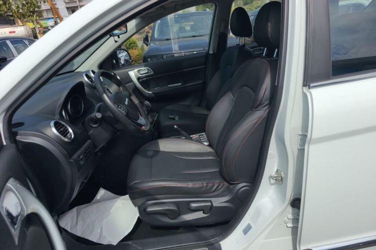 Used Haval H6 2016 Upgraded Model 1.5T Manual Two-Wheel Drive Elite Version Left Front Seat