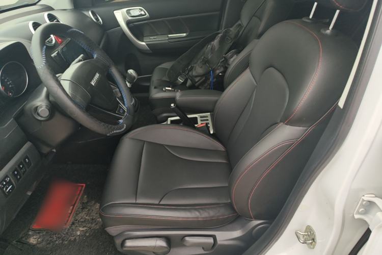 Used Haval H6 2016 Upgraded Model 1.5T Manual Two-Wheel Drive Urban Version Left Front Seat