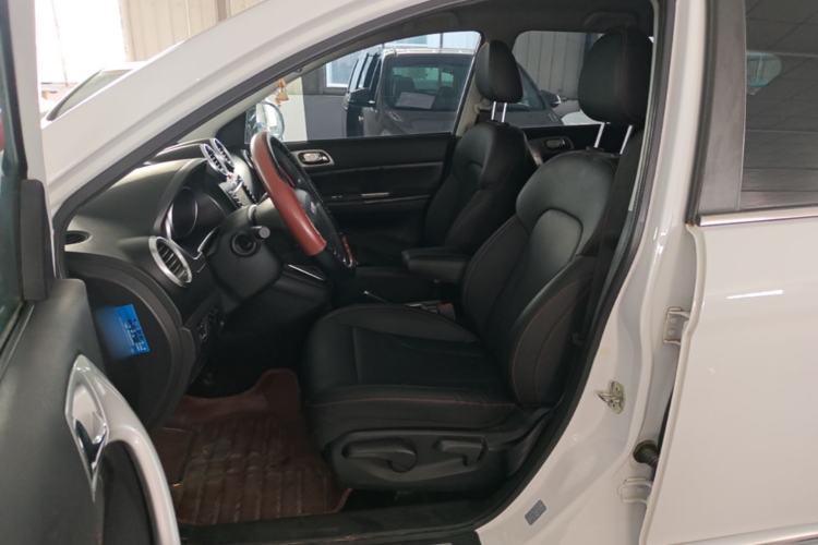 Used Haval H6 2016 Upgraded Model 1.5T Manual Two-Wheel Drive Urban Version Left Front Seat