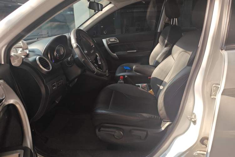 Used Haval H6 2016 Upgraded Model 1.5T Automatic Two-Wheel Drive Elite Version Left Front Seat