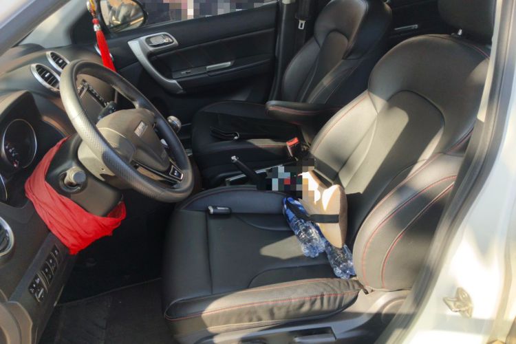 Used Haval H6 2016 Upgraded Model 1.5T Manual Two-Wheel Drive Urban Version Left Front Seat