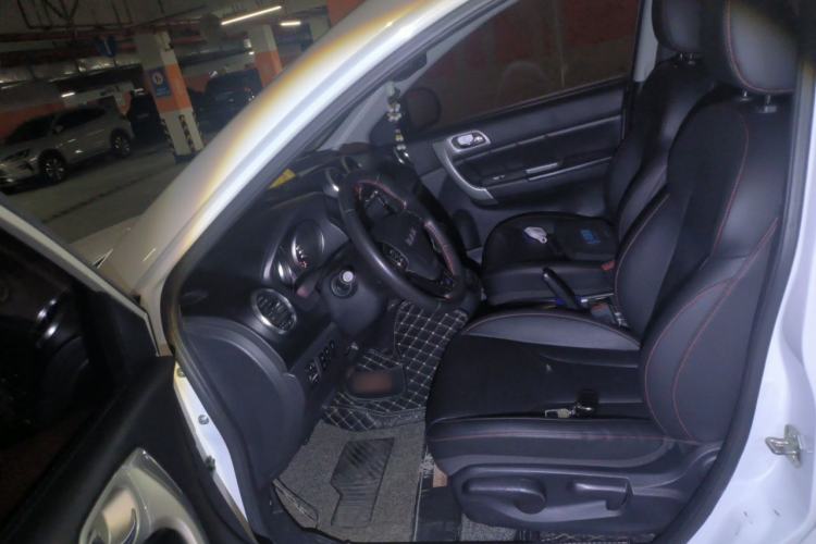 Used Haval H6 2016 Upgraded Model 1.5T Automatic Two-Wheel Drive Elite Version Left Front Seat