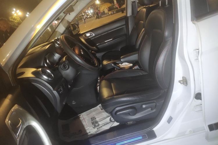 Used Haval H6 2016 Upgraded Model 1.5T Manual Two-Wheel Drive Elite Version Left Front Seat