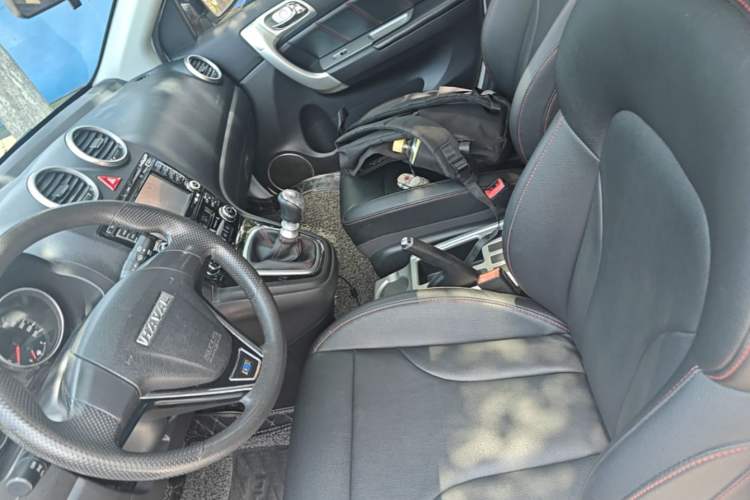 Used Haval H6 2016 Upgraded Model 1.5T Manual Two-Wheel Drive Urban Version Left Front Seat